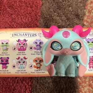 Magic Mixie Mixlings Gruffin and  Gorru